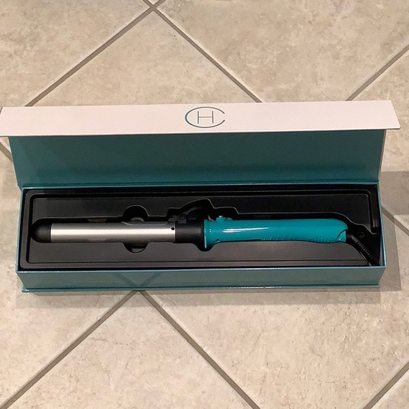 Halocouture Auto Rotating Curling Iron - Picture 4 of 5